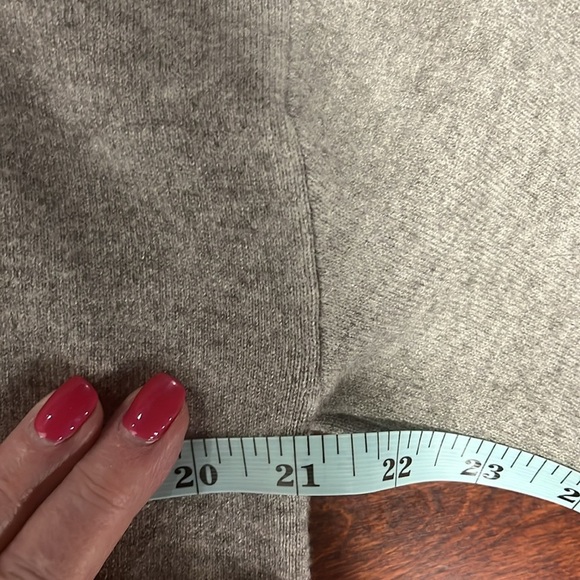 Cotton:On Womens Sweater Gray White M/M Crew Pullover Geo Hem Design Crop Trendy - Picture 8 of 10